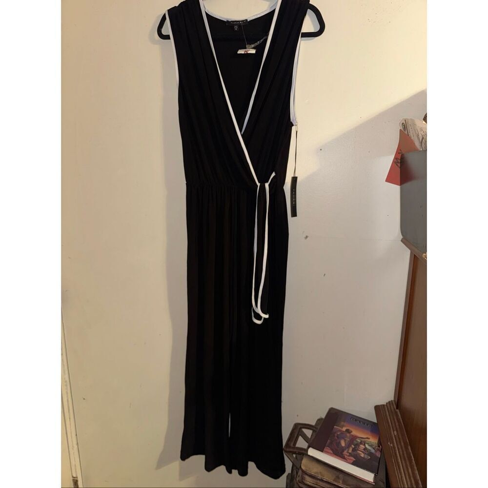 NWT  Tahari sleeveless black romper with belt size 1X